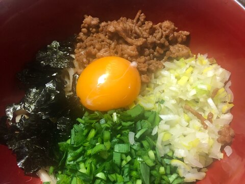 スタミナ満点⭐台湾まぜうどん